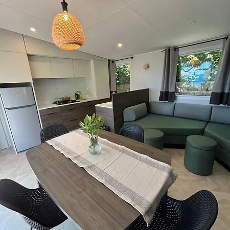 مكان تخييم Vue Mer, Jacuzzi, Terrase, Jardin Saint-Raphaël