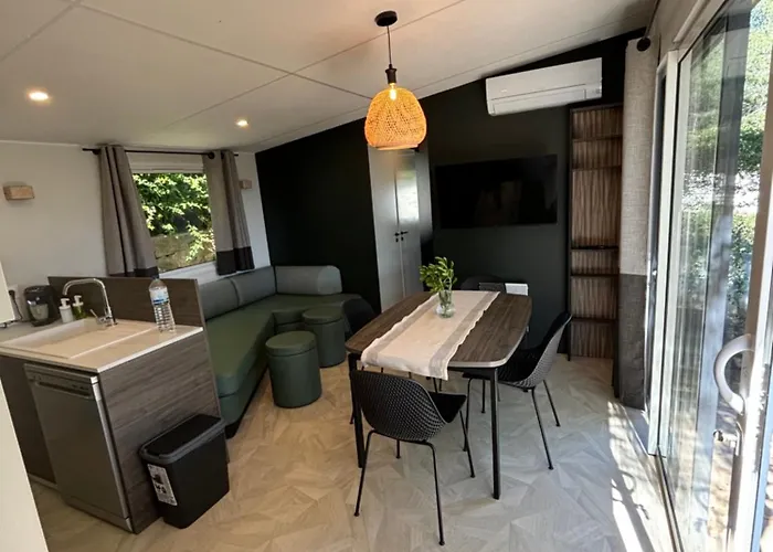 Campingplads Vue Mer, Jacuzzi, Terrase, Jardin Saint-Raphaël